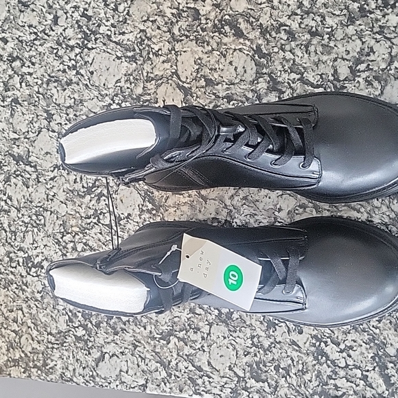 Black Brie Boots - Picture 3 of 6